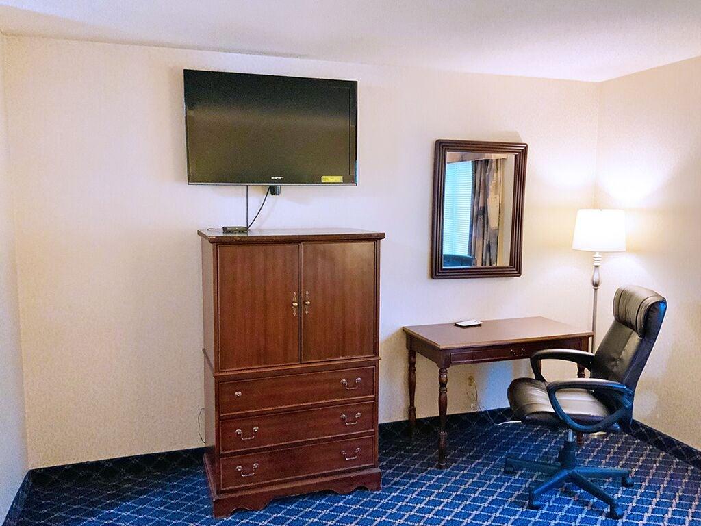 Regency Inn & Suites 西斯普林菲尔德 外观 照片