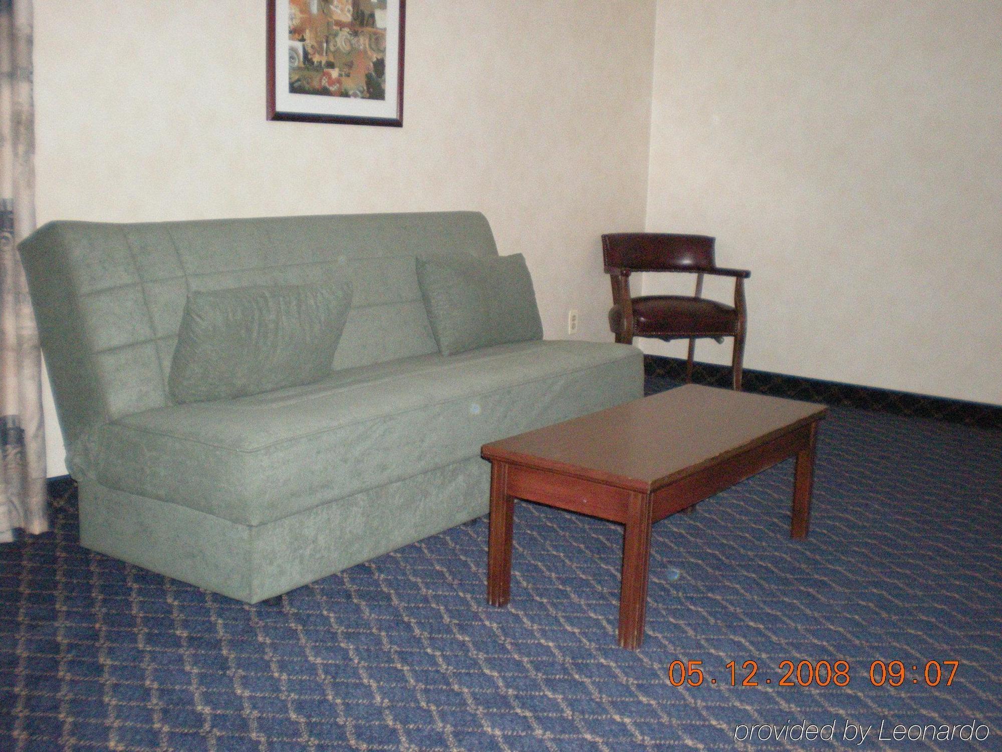 Regency Inn & Suites 西斯普林菲尔德 客房 照片