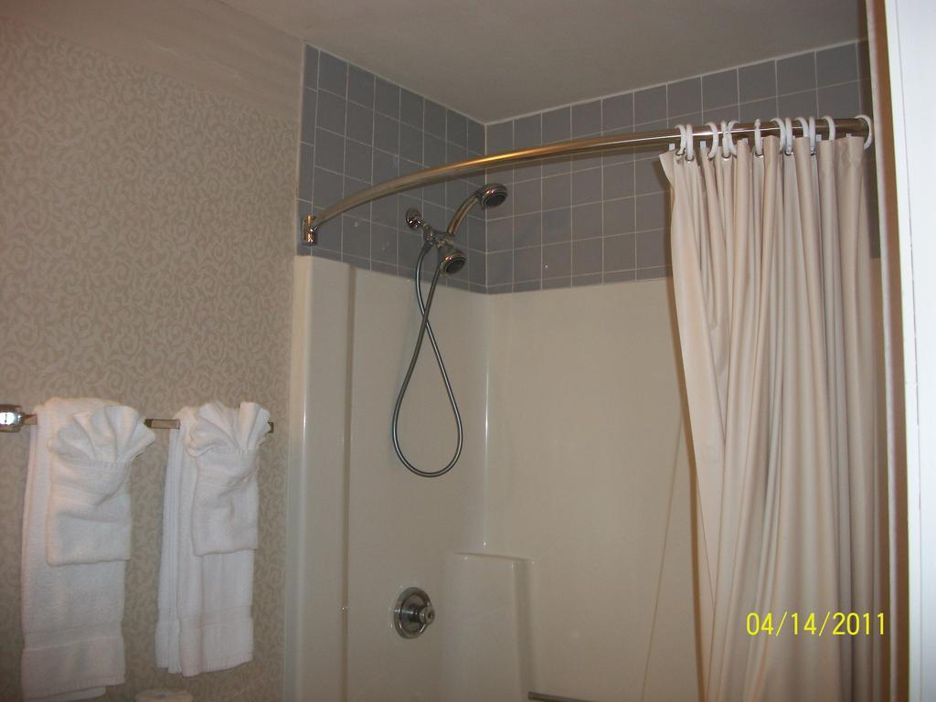 Regency Inn & Suites 西斯普林菲尔德 外观 照片