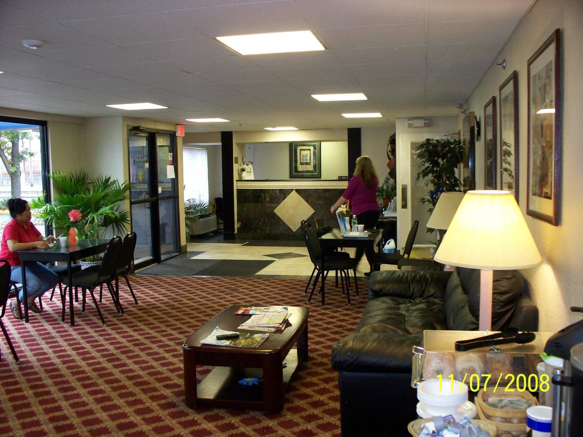 Regency Inn & Suites 西斯普林菲尔德 外观 照片