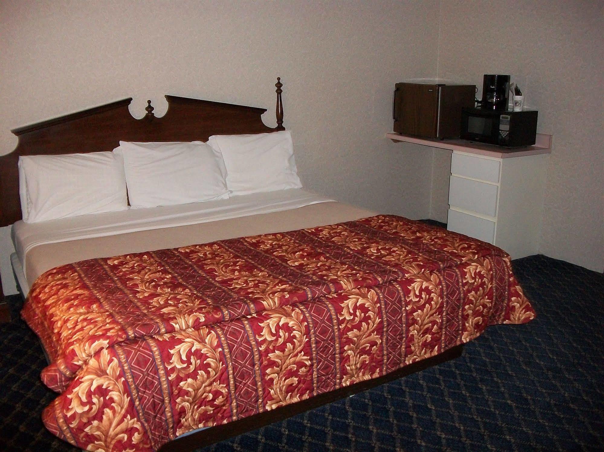 Regency Inn & Suites 西斯普林菲尔德 外观 照片