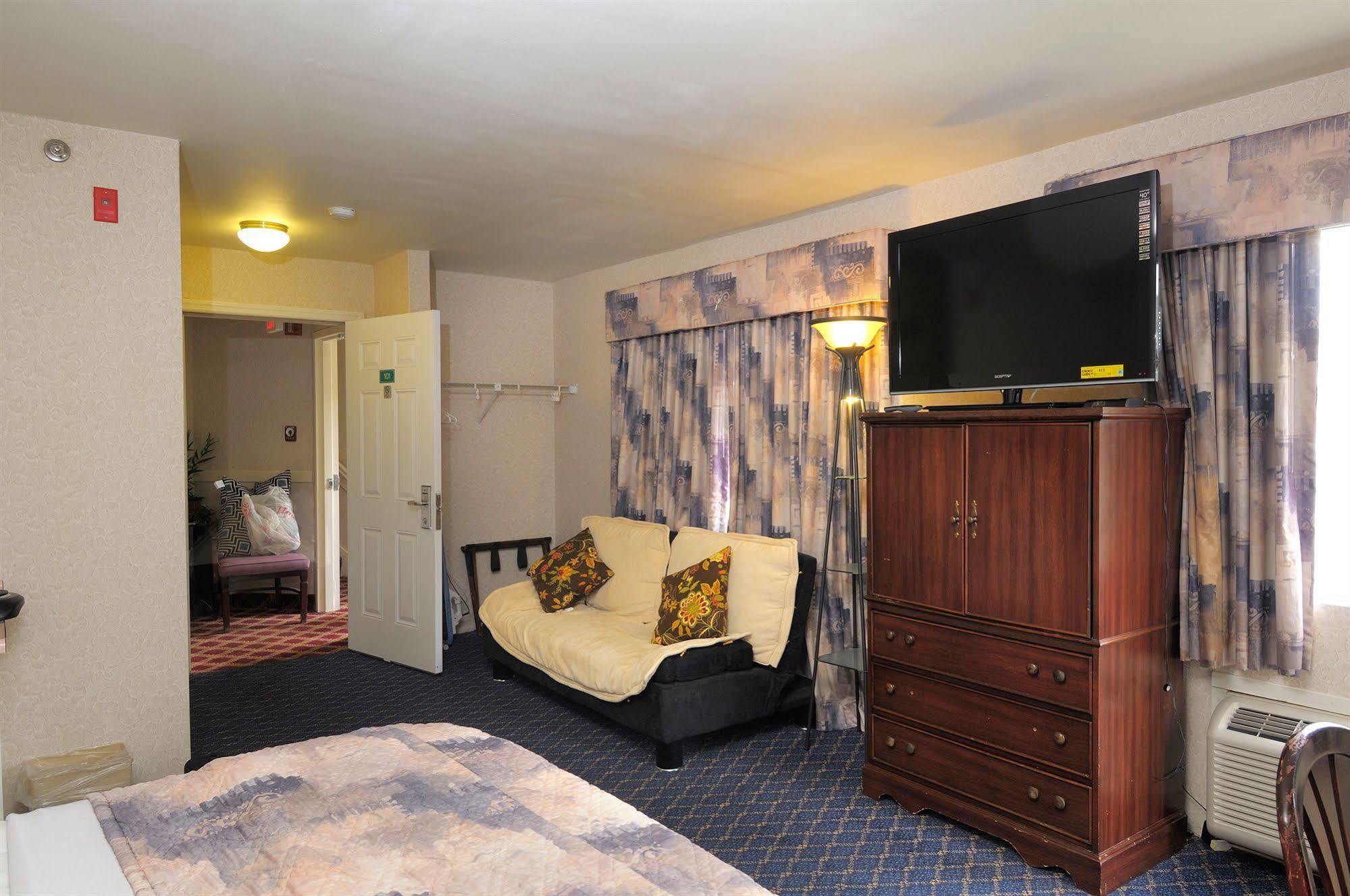Regency Inn & Suites 西斯普林菲尔德 外观 照片