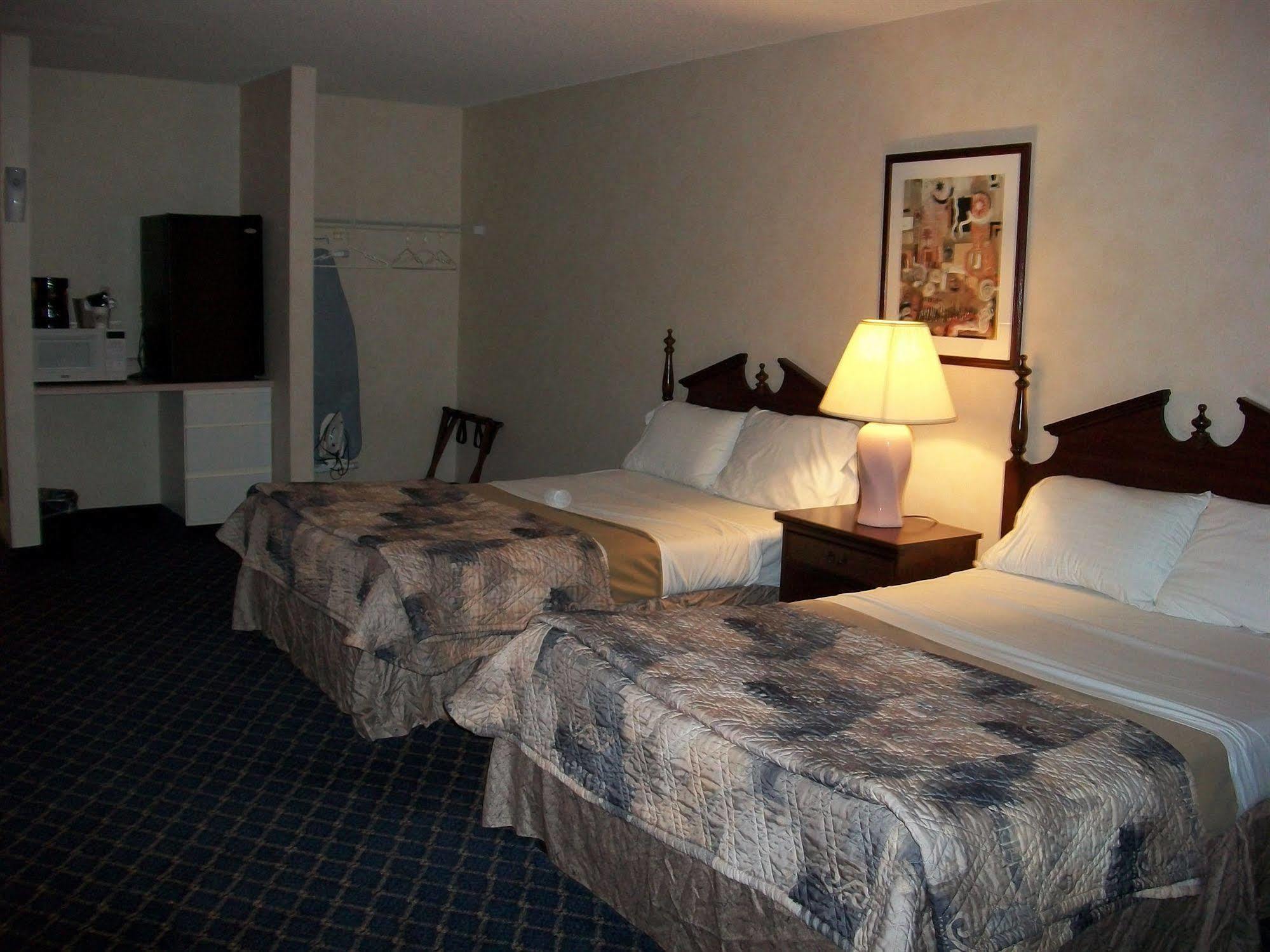 Regency Inn & Suites 西斯普林菲尔德 外观 照片